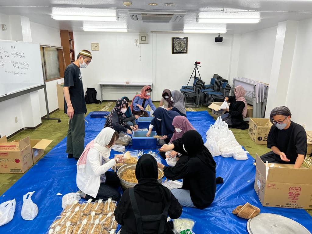 炊き出しボランティア活動のご報告 4 Reporting on TAKIDASHI Soup kitchen07